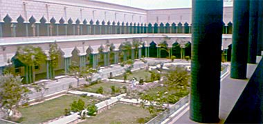 The Diwan al-Amiri courtyard, 1965
