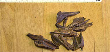 Small pieces of aou’d