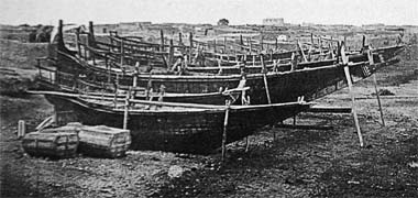 An enlargement of the photo of boats on the foreshore 1904 – with the permission of Mohammad Naseer