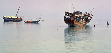 Dhows sitting in low water