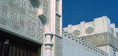 A strengthened corner at Rayyan, 1976