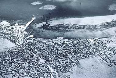 An oblique aerial view of Doha, looking from just east of south