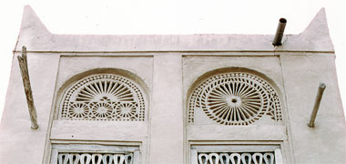Carved naqsh panels on a building in the Bastakiya area of Dubai, April 1975