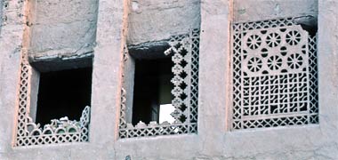 Carved naqsh panels on a building in the Bastakiya area of Dubai, April 1984