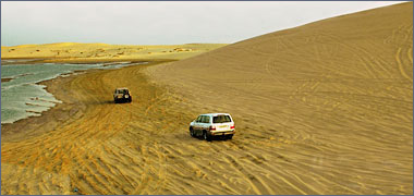 Four-wheel drives at the Inland Sea