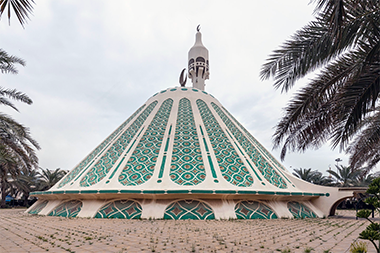 Aerial image, looking approximately north, of the Sheikh Nasser al-Sabah mosque in Kuwait – with the permission of Steve Rogers
