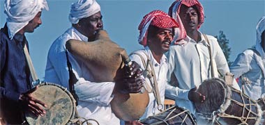 A habaan being played at a razeef