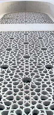 Pre-cast concrete naqsh panel