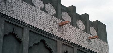 Carved naqsh over-panel at Rayyan, August 1976