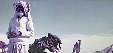 Badawi with pullover