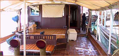 A general view of the deck of a shuw’i