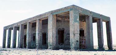 An abandoned building at Sumaismah