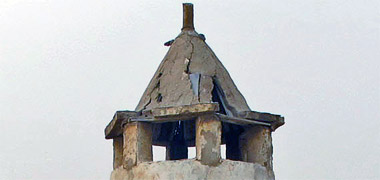 Detail of the top of the old minaret at Sumaismah