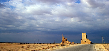 The towers at Umm Salal Muhammad, February 1976