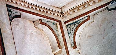 Detail of corner decorative arches, Wakra 1975