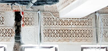 Detail of a beam and wall junction in a room in Suq Waqf