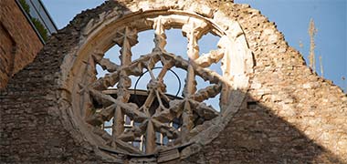 The Winchester Palace rose window