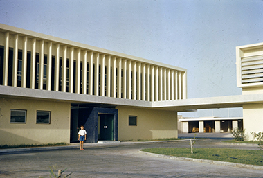 The façade of the old British Embassy offices in Rumaillah – with the permission of Mark Bertram