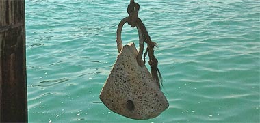 A faruwsh anchor – with the permission of brucesflickr on Flickr