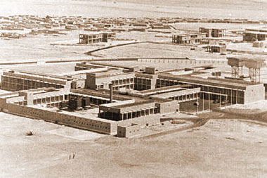 Rumaillah hospital in 1966 looking north-east – courtesy of Facebook’s Pictures from Qatar’s past